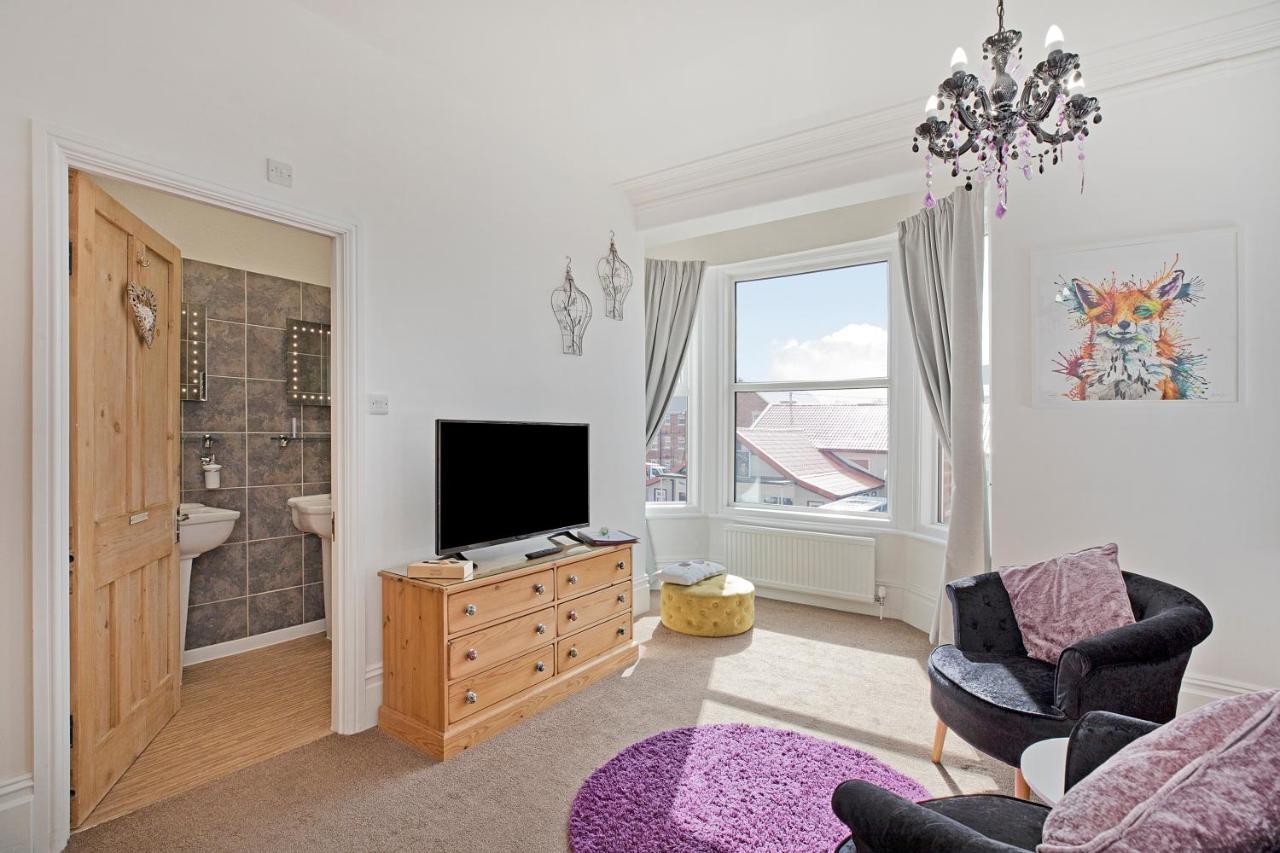 White Rose Guest House Filey Esterno foto