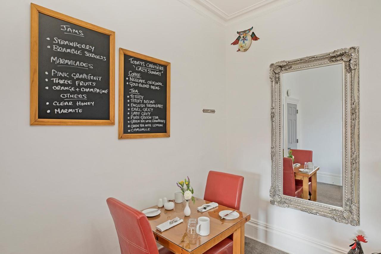 White Rose Guest House Filey Esterno foto