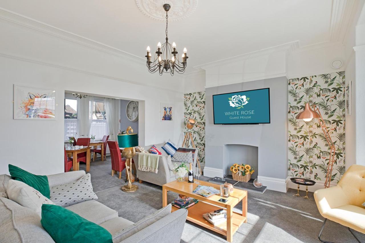 White Rose Guest House Filey Esterno foto